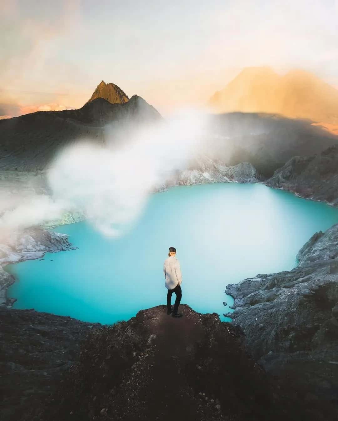 Sunrise Kawah Ijen
