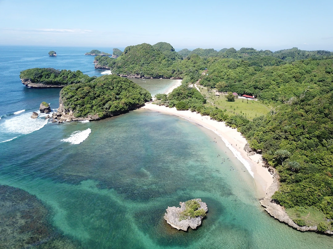 Open Trip  Pantai Malang Selatan